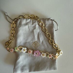 Beautiful floral gold necklace